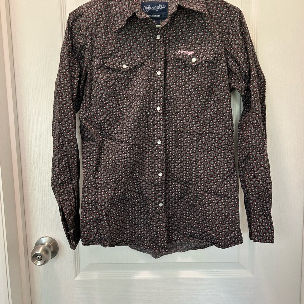 Wrangler Tough Enough to Wear Pink pearl snap